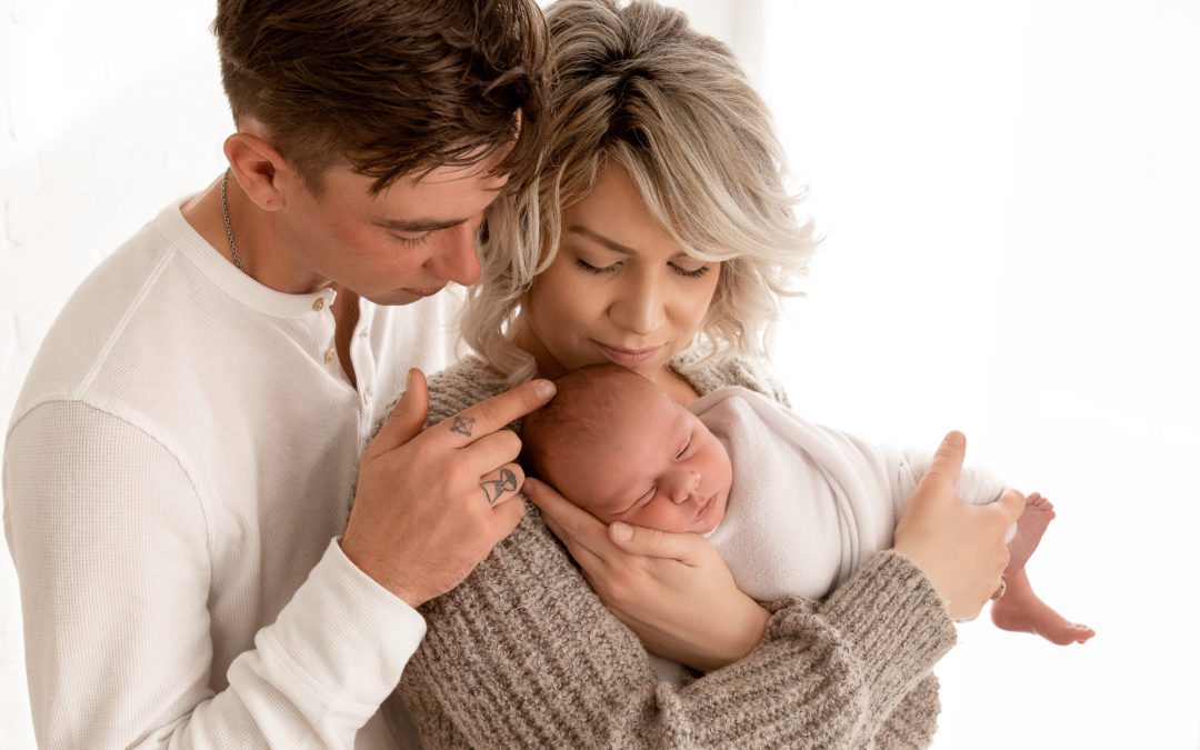 What to Expect from a Natural Newborn Session – The Tiny Studio