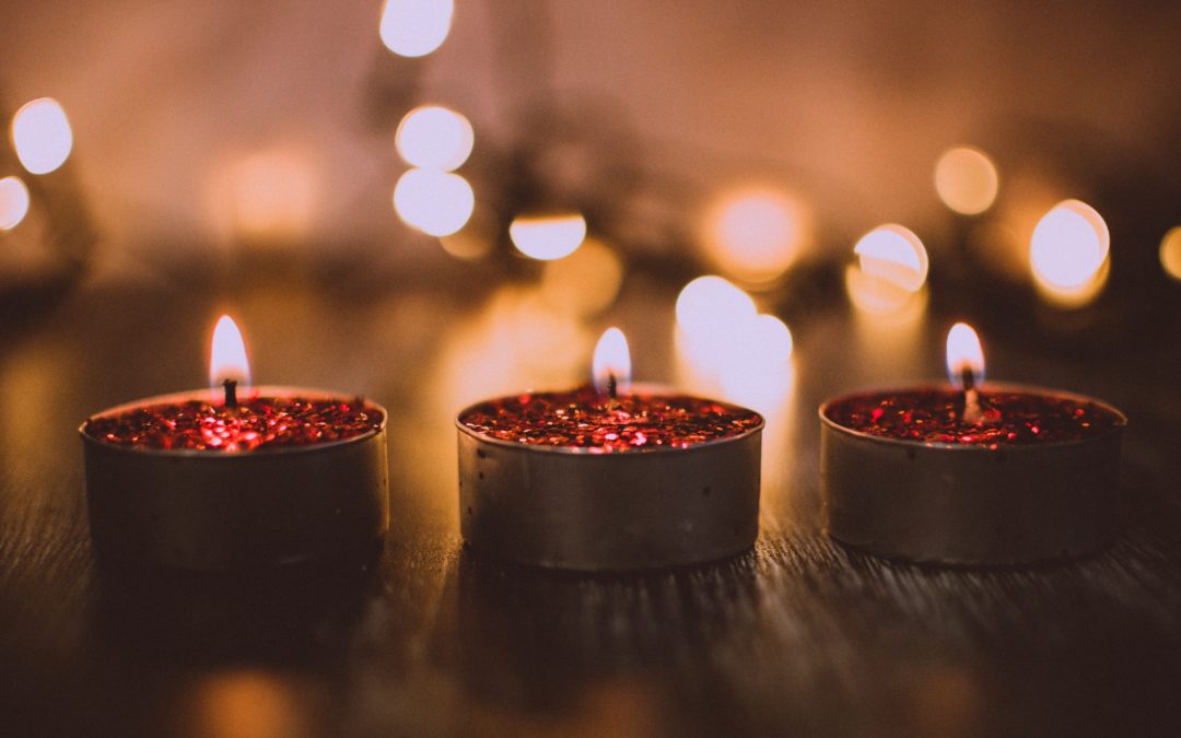 How to Honor Those We've Lost During the Holidays from Your Colorado Bereavement Doula header image